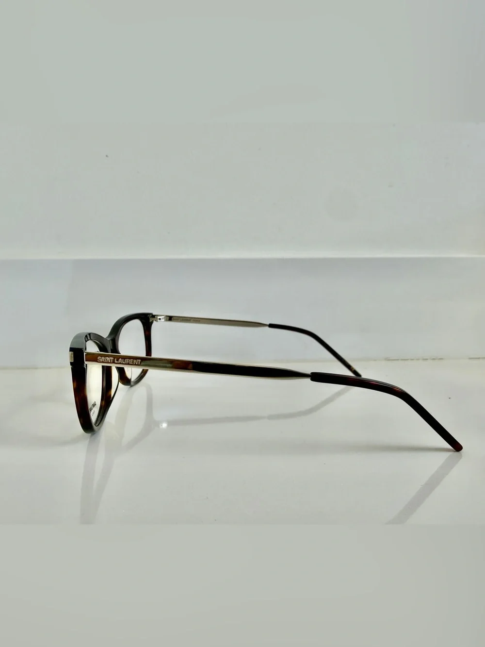 Saint Laurent Brown Tortoiseshell Oval Eyeglasses SL 513 002